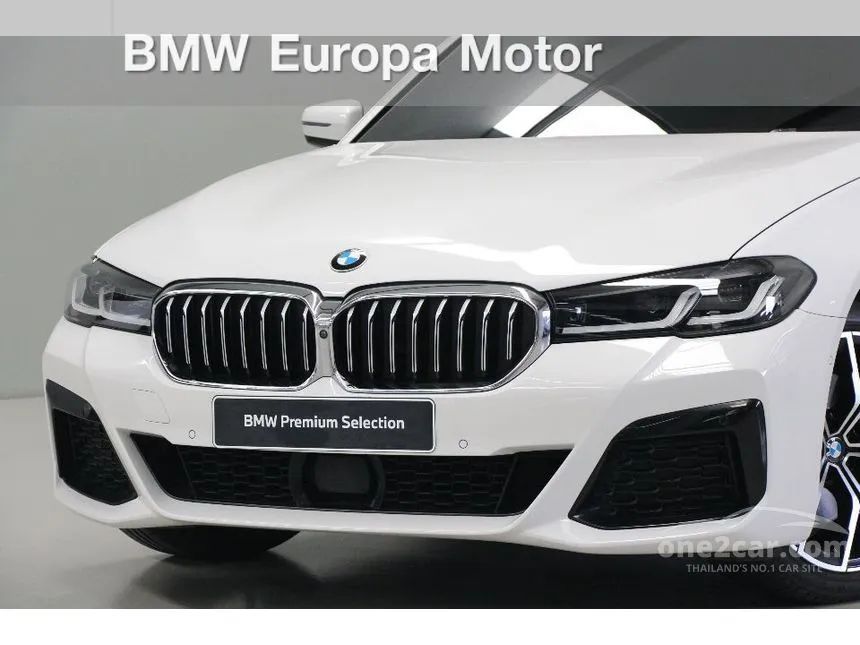 2021 BMW 530e M Sport Sedan