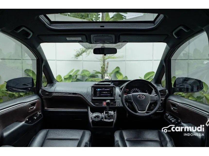 2019 Toyota Voxy MPV