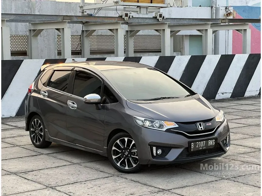 Jual Mobil Honda Jazz 2016 RS 1.5 di DKI Jakarta Automatic Hatchback Abu