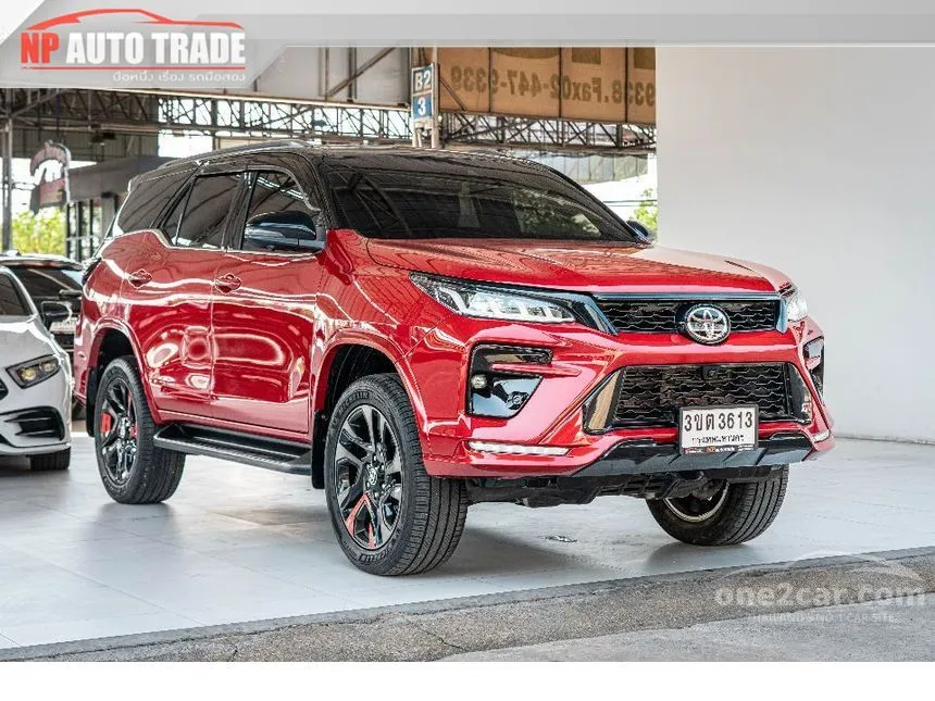 2022 Toyota FORTUNER GR Sport (Black Top) SUV