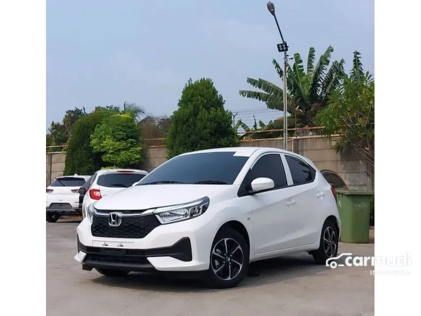 Jual Mobil Honda Brio 2023 E Satya 1.2 di DKI Jakarta Automatic Hatchback Putih Rp 119.100.000