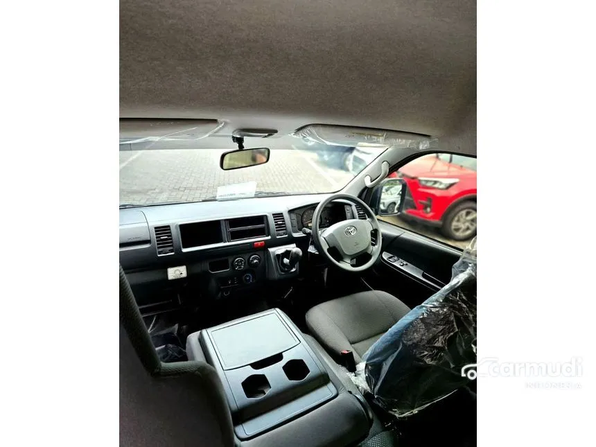 Jual Mobil Toyota Hiace 2025 Commuter 3.0 di DKI Jakarta Manual Van Putih Rp 544.000.000