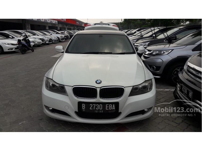 Jual Mobil  BMW  320i  2010 E90 2 0 di Banten Automatic Sedan 