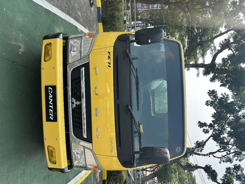 Jual Mobil Mitsubishi Canter 2024 FE 71 3.9 di Jawa Barat Manual Trucks Kuning Rp 395.000.000