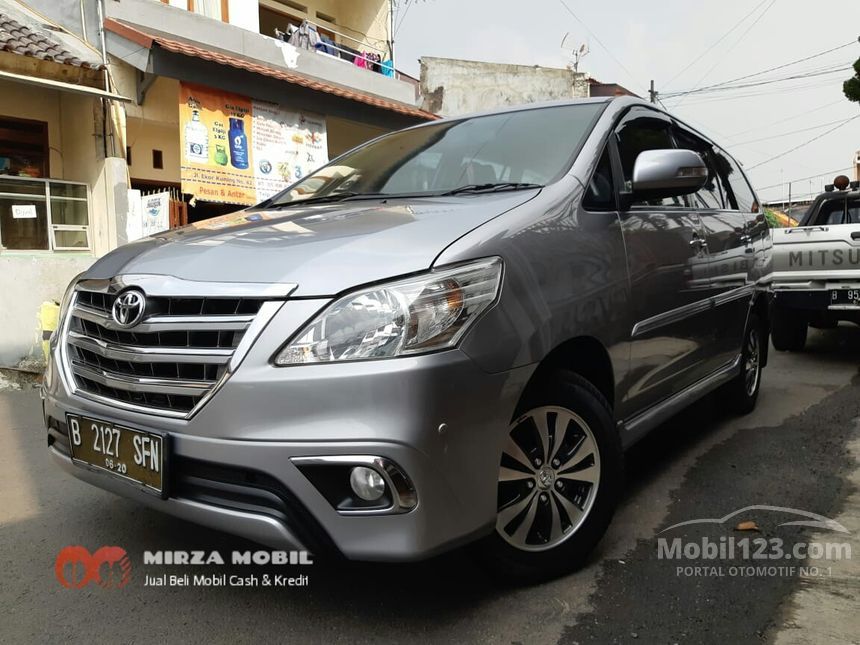 Jual Mobil  Toyota Kijang Innova  2021  V  Luxury  2 0 di DKI 