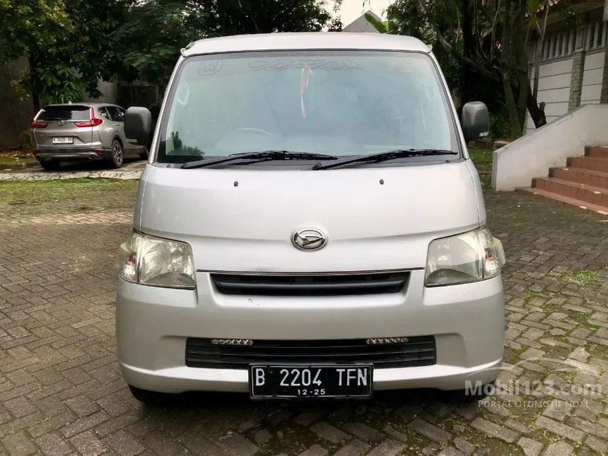 Jual Mobil Daihatsu Gran Max 2015 Mini Bus D 1.3 di Jawa Barat Manual Van Silver Rp 94.000.000
