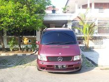 Mercedes-Benz V230 tahun 1997