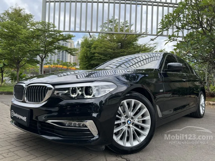 Jual Mobil BMW 530i 2018 Luxury 2.0 di DKI Jakarta Automatic Sedan ...