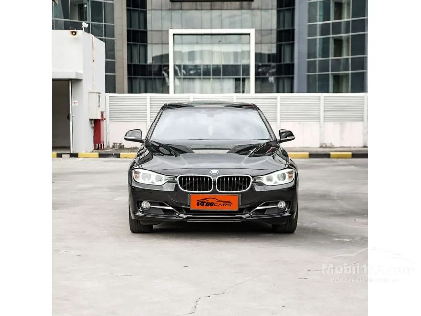 Jual Mobil BMW 320i 2014 Sport 2.0 di DKI Jakarta Automatic Sedan Hitam Rp 239.000.000