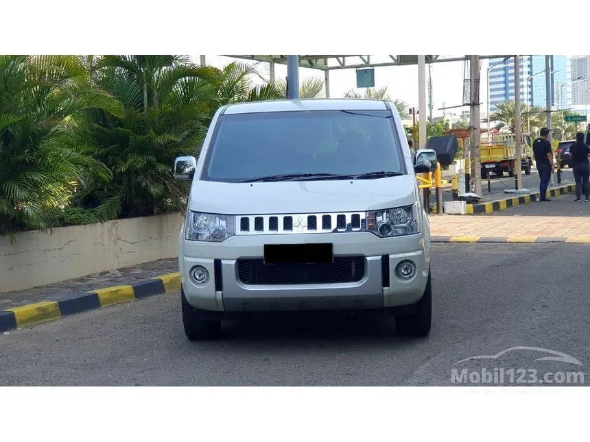 Jual Mobil Mitsubishi Delica 2016 Royal 2.0 di DKI Jakarta Automatic MPV Putih Rp 199.000.000
