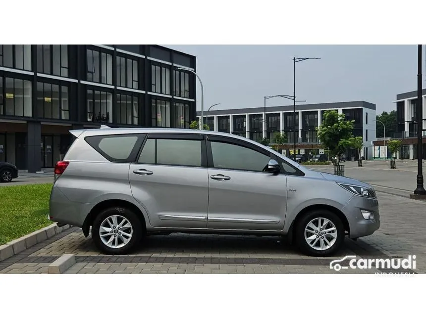 2017 Toyota Kijang Innova V MPV