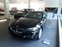 BMW 528i 2.0 Luxury Sedan 2016