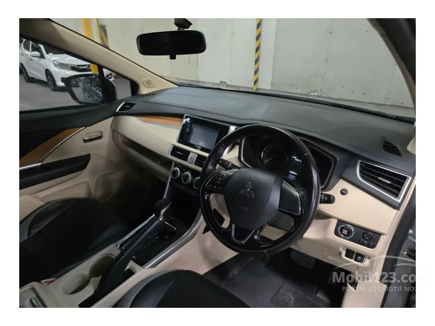 2017 Mitsubishi Xpander Ultimate MPV