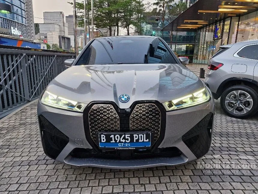Jual Mobil BMW iX 2024 xDrive40 Sport di DKI Jakarta Automatic Wagon Abu