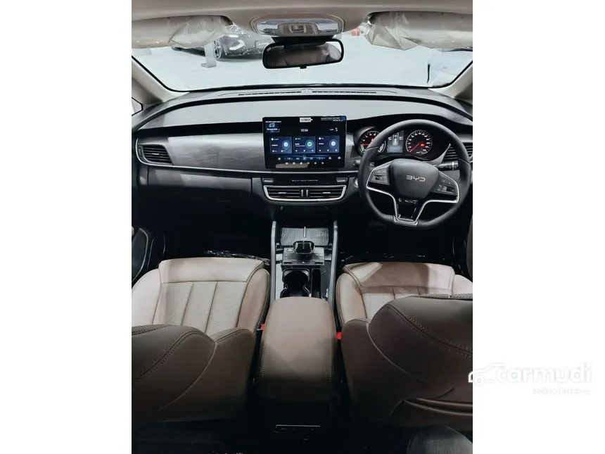 2025 BYD M6 Standard 7-seaters MPV