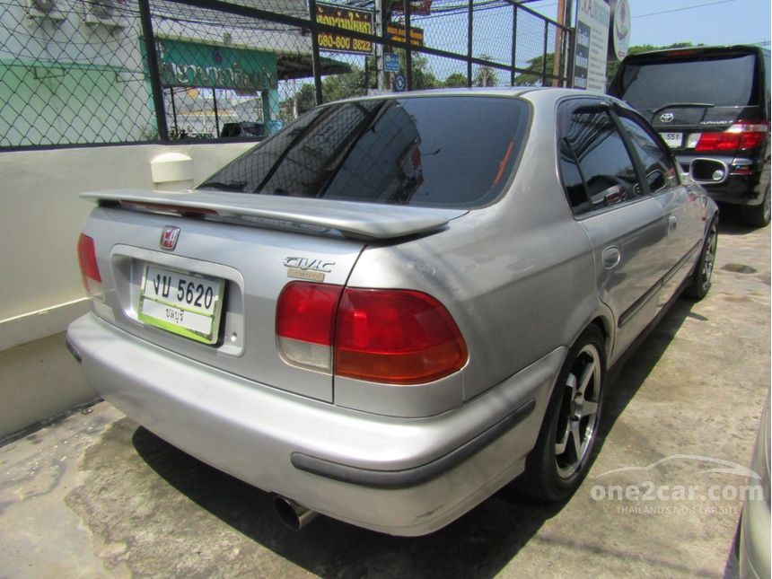 Honda civic vti 6