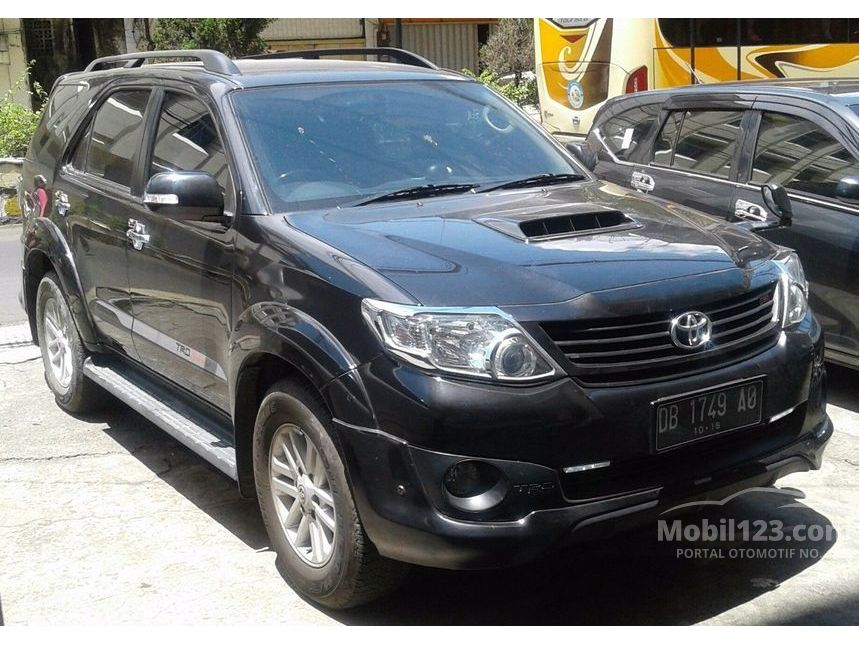 Jual Mobil Toyota Fortuner 2013 G TRD 2.5 di Sulawesi Jual Mobil Toyota Fortuner 2013 G TRD 2.5 di Sulawesi