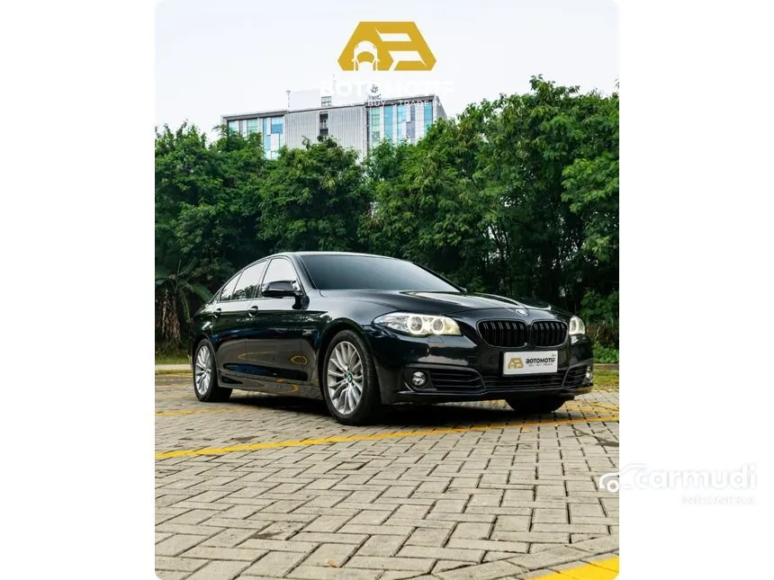 2015 BMW 528i Luxury Sedan
