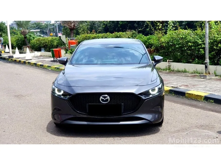 Jual Mobil Mazda 3 2023 SKYACTIV