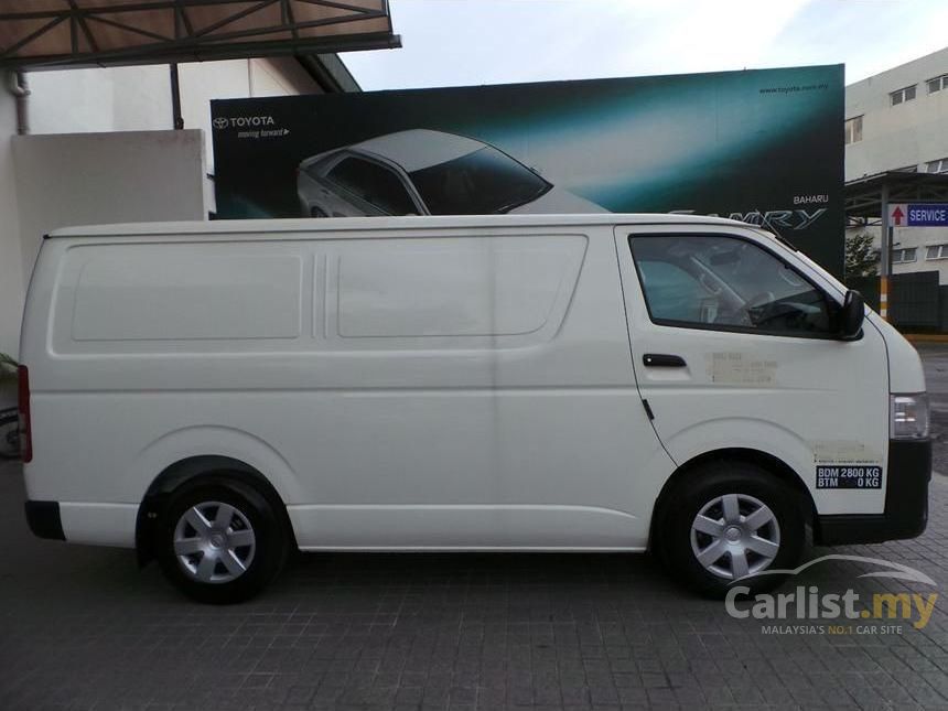 Toyota Hiace 2014 Window 2.5 in Kuala Lumpur Manual Van Toyota Hiace 2014 Window 2.5 in Kuala Lumpur Manual Van