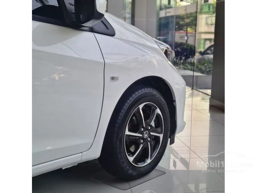 Jual Mobil Honda Brio 2023 E Satya 1.2 di Jawa Timur Manual Hatchback Putih Rp 171.400.000