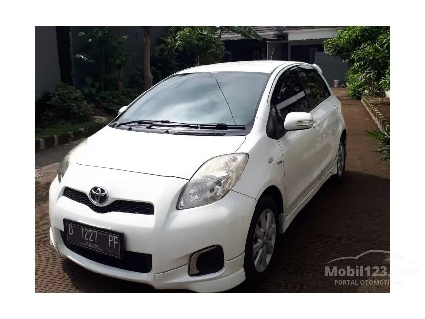 Jual Mobil Toyota Yaris 2012 E 1.5 di Jawa Barat Automatic Putih Rp 131.000.000