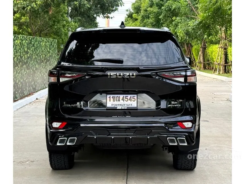 2022 Isuzu MU-X Ultimate SUV