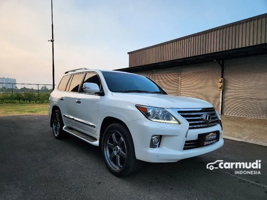 Jual Mobil Lexus LX570 2012 5.7 di Banten Automatic SUV Putih Rp 888.000.000