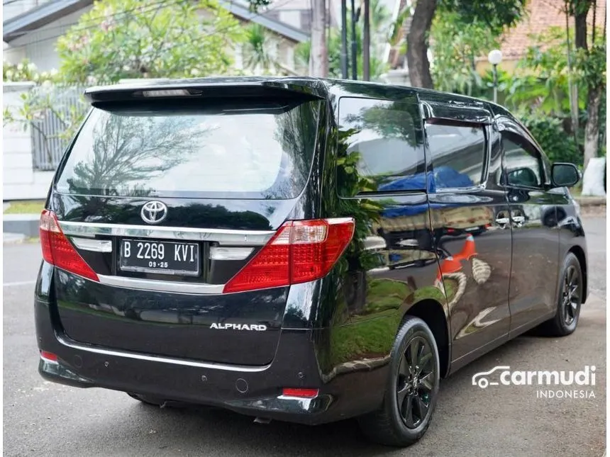 2013 Toyota Alphard G MPV