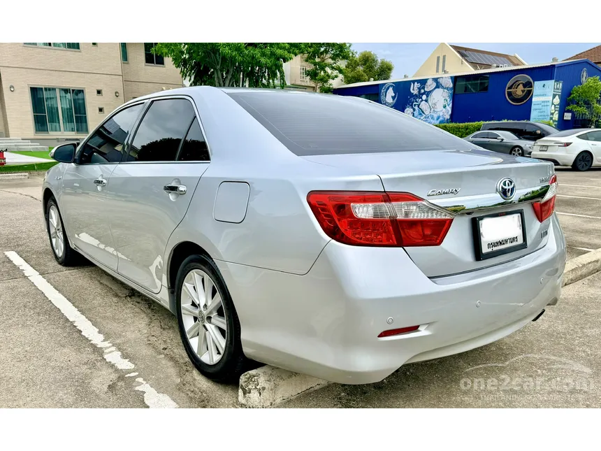 2013 Toyota CAMRY Hybrid DVD Sedan
