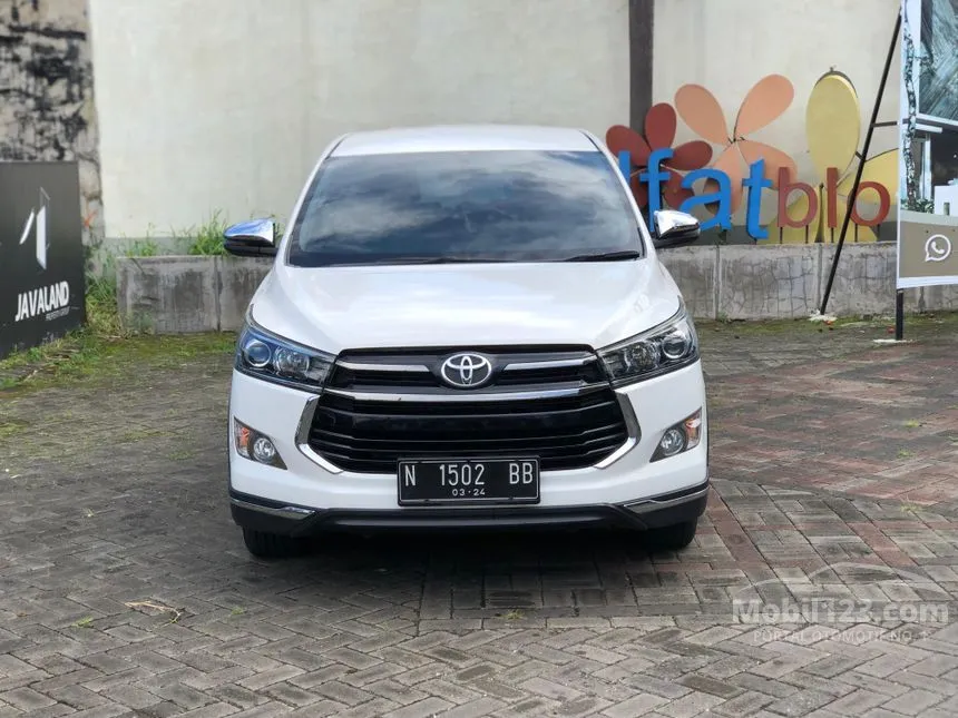 Jual Mobil Toyota Innova Venturer 2019 2.4 di Jawa Timur Automatic Wagon Putih Rp 423.000.000
