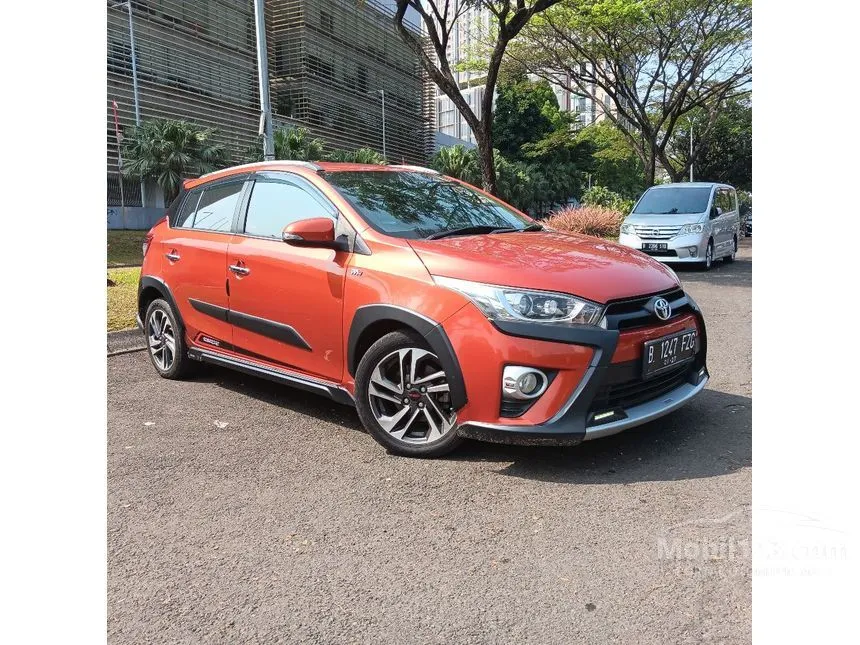Jual Mobil Toyota Yaris 2017 TRD Sportivo Heykers 1.5 di Banten Automatic Hatchback Orange Rp 155.000.000
