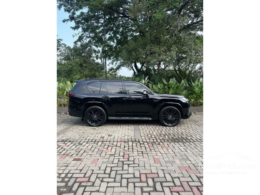 2023 Lexus LX 600 SUV