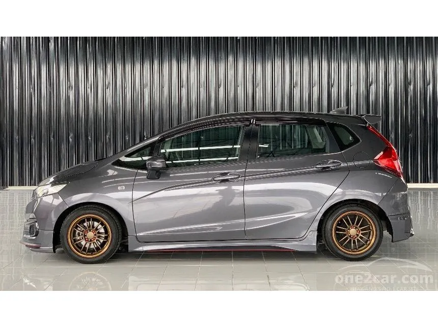2018 Honda Jazz S i-VTEC Hatchback