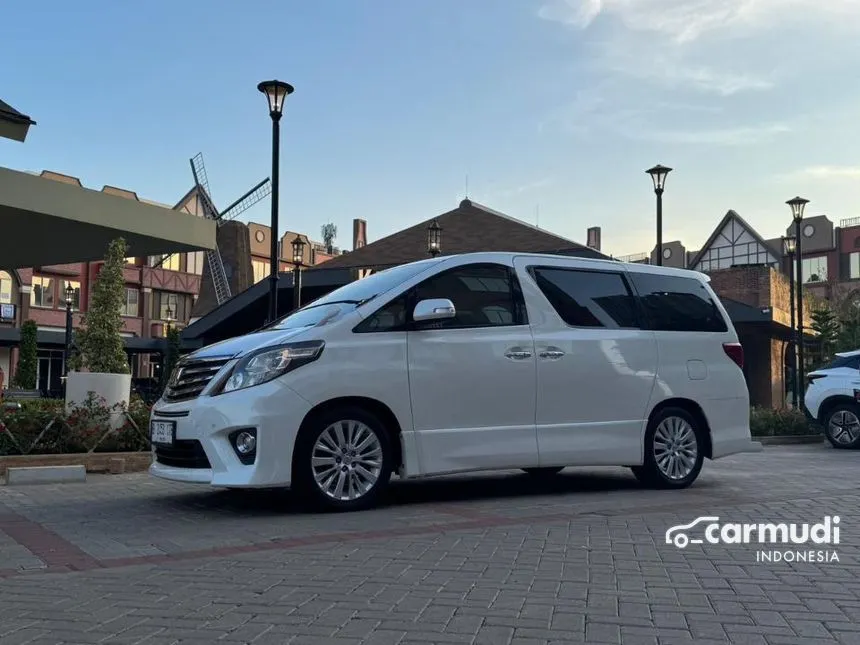 2012 Toyota Alphard SC MPV