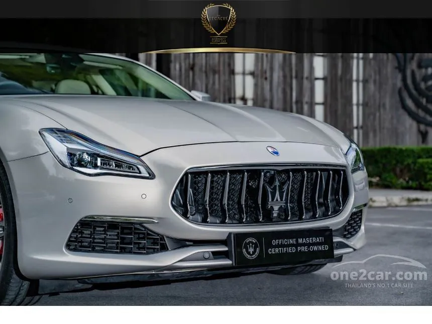 2017 Maserati QUATTROPORTE Sedan