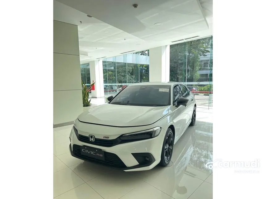 Jual Mobil Honda Civic 2024 RS 1.5 di Jawa Timur Automatic Sedan Putih Rp 589.500.000