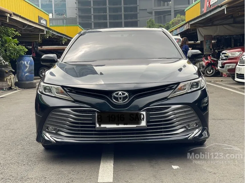 2020 Toyota Camry V Sedan