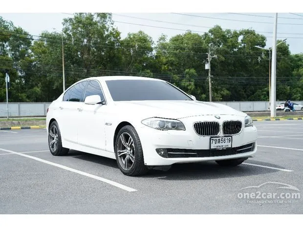 H23 BMW 525i FP25 F10 Mスポーツ アンテナ 21367510  175731 4381 sf-5128-wh BMWタイプ (スーパーホワイト) ダミーシャークフィンアンテナ (アンテナ シャークフィン ダミーアンテナ 両面テープ付き  シャークアンテナ ダミー フカヒレアンテナ 取り付け 車 カスタム 外装 カーアクセサリー カーパーツ ドレスアップ エクステリア ...