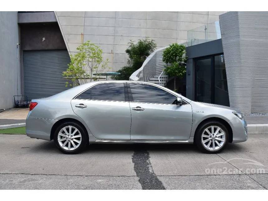 2012 Toyota CAMRY Hybrid Navi Sedan