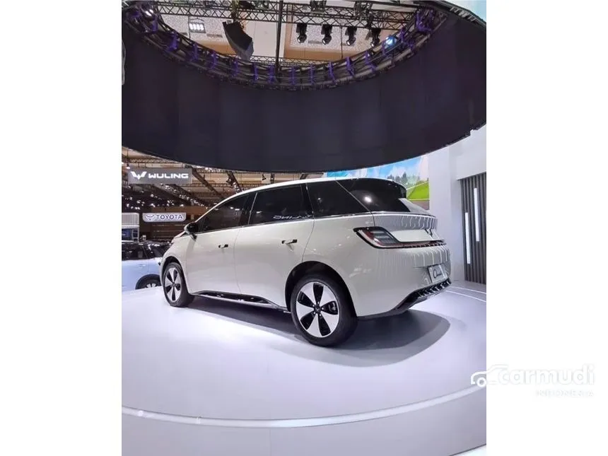 2024 Wuling Cloud EV EV Hatchback