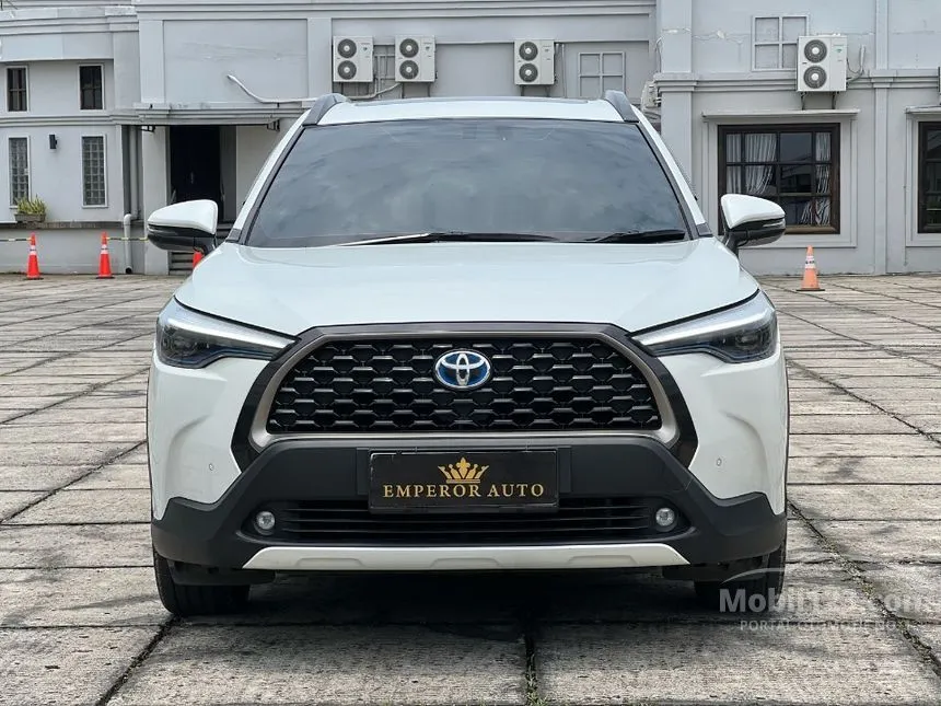 Jual Mobil Toyota Corolla Cross 2021 Hybrid 1.8 di DKI Jakarta Automatic SUV Putih Rp 330.000.000