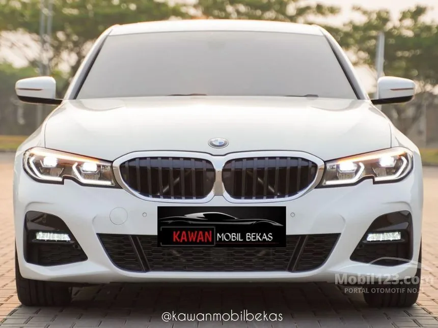 Jual Mobil BMW 330i 2021 M Sport 2.0 di DKI Jakarta Automatic Sedan Putih Rp 655.000.000