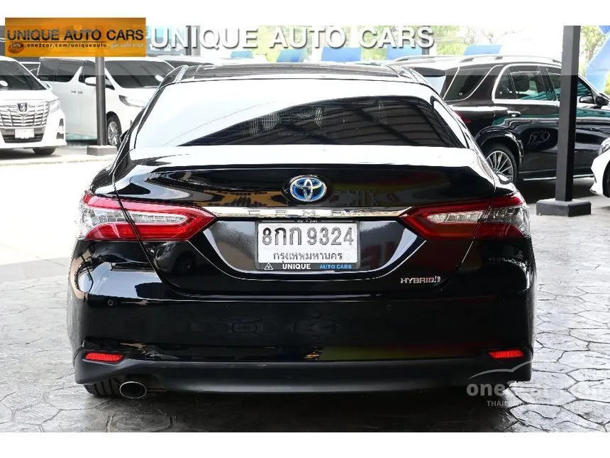 2019 Toyota CAMRY Hybrid Sedan