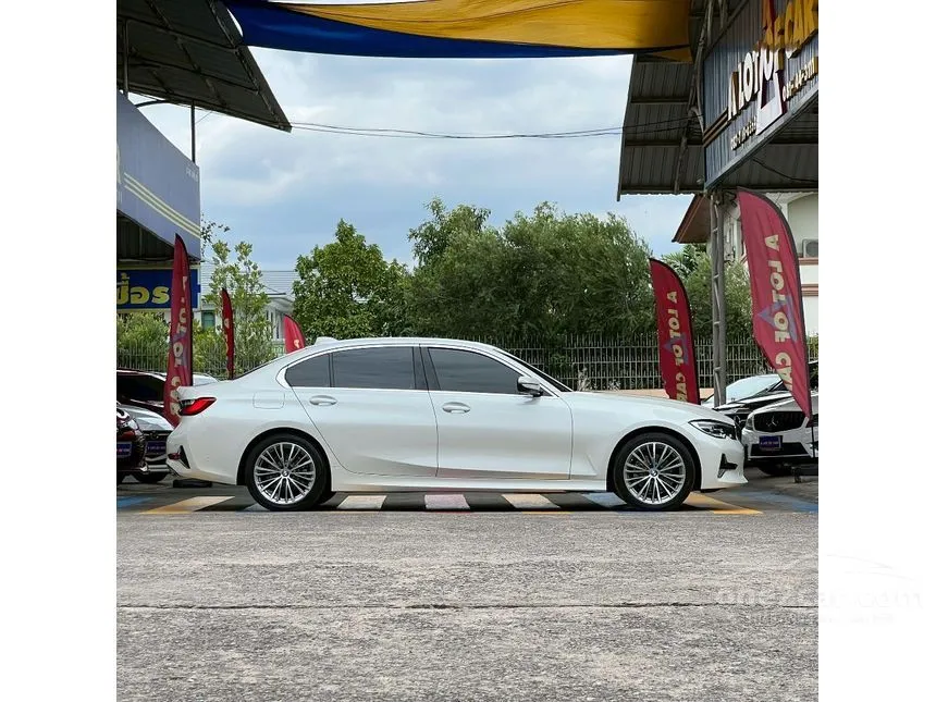 2022 BMW 320Li Luxury Sedan