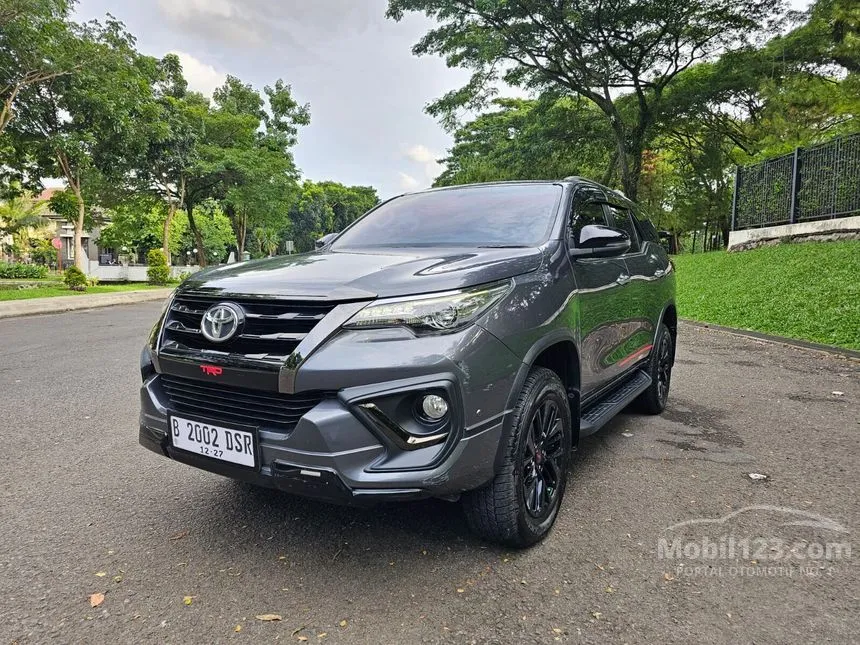 Jual Mobil Toyota Fortuner 2019 VRZ 2.4 di Banten Automatic SUV Abu