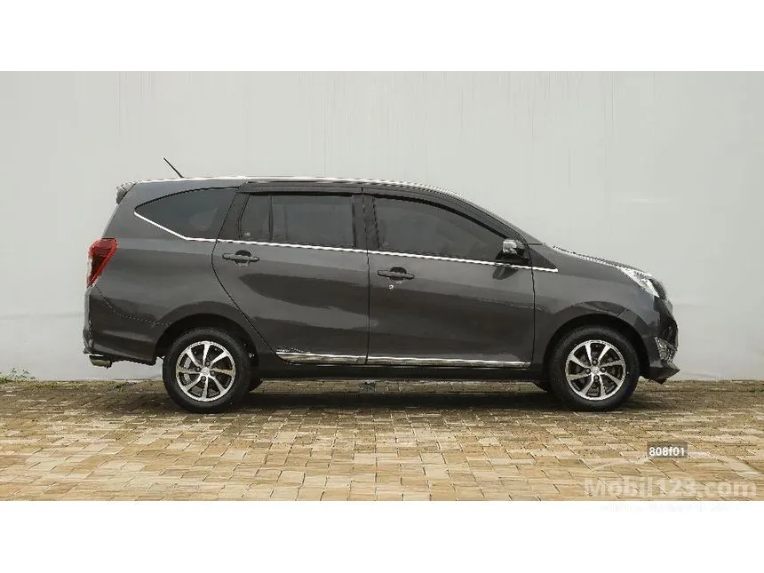 2019 Daihatsu Sigra R Deluxe MPV