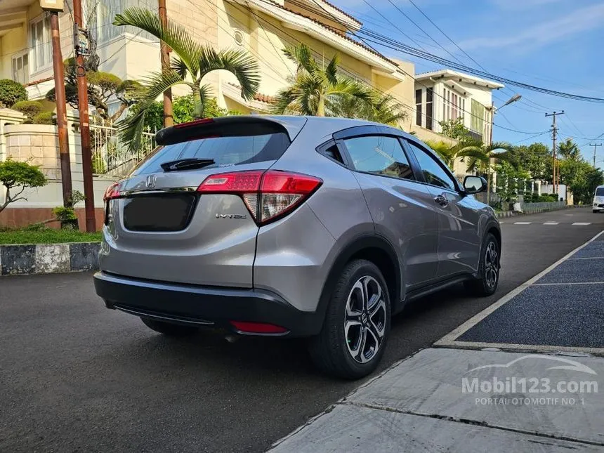 2021 Honda HR-V E Special Edition SUV