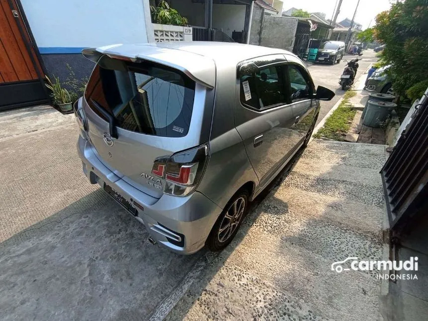 2022 Daihatsu Ayla R Hatchback