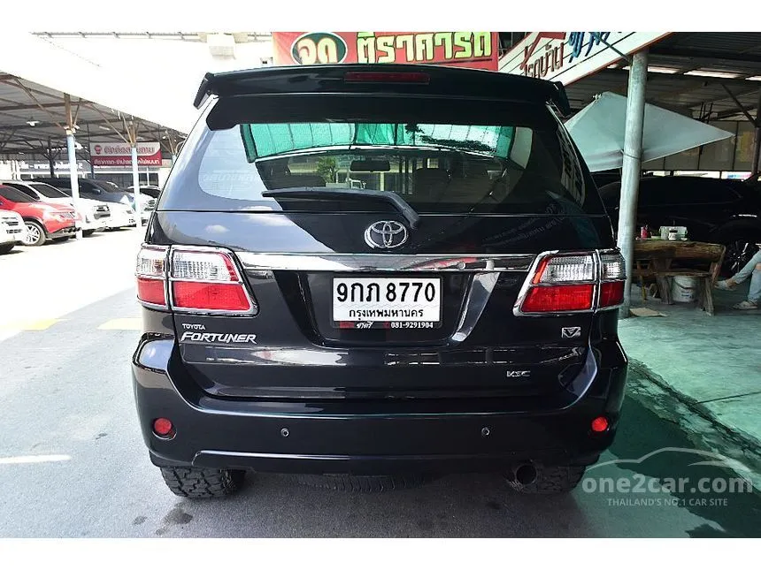 2009 Toyota FORTUNER V SUV